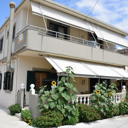 Sunflower Apartments 卡拉马基 外观 照片
