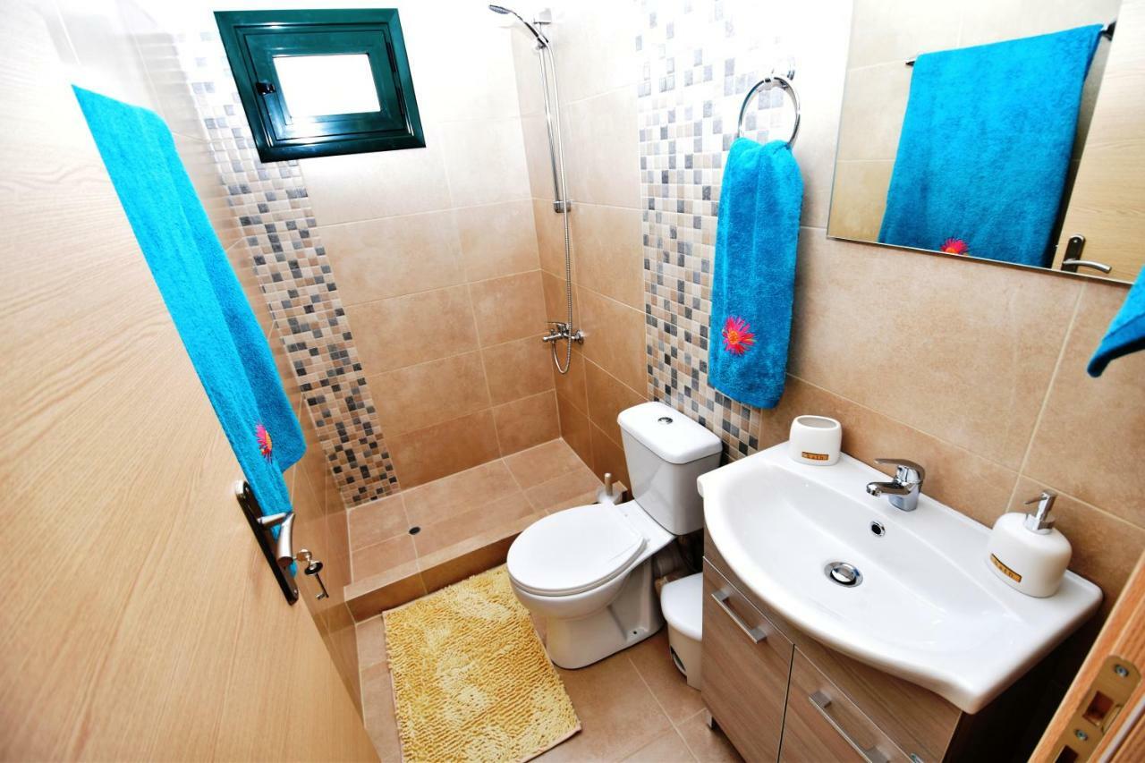 Sunflower Apartments 卡拉马基 外观 照片