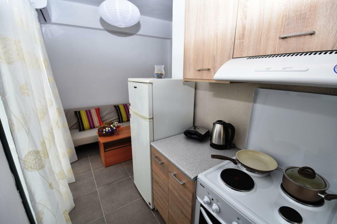 Sunflower Apartments 卡拉马基 外观 照片