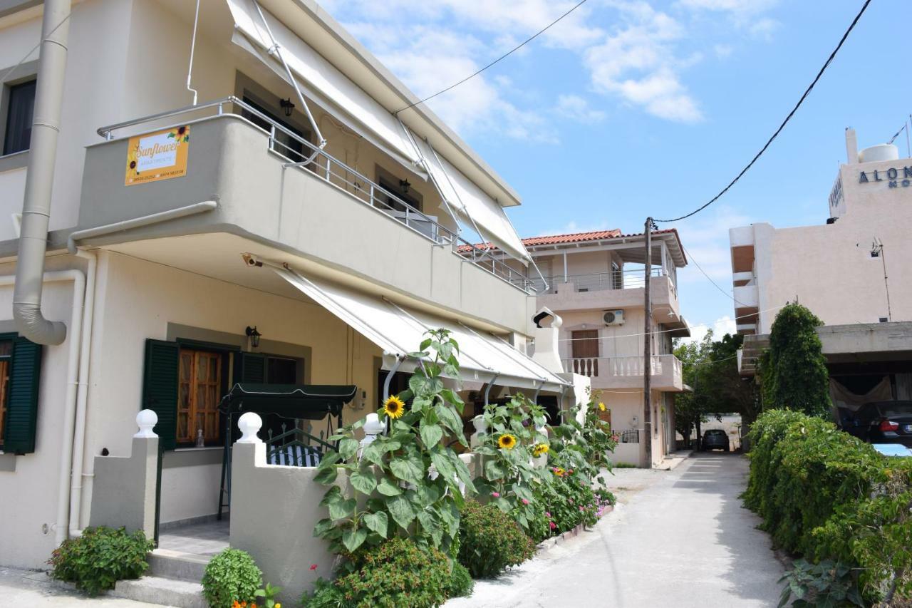 Sunflower Apartments 卡拉马基 外观 照片